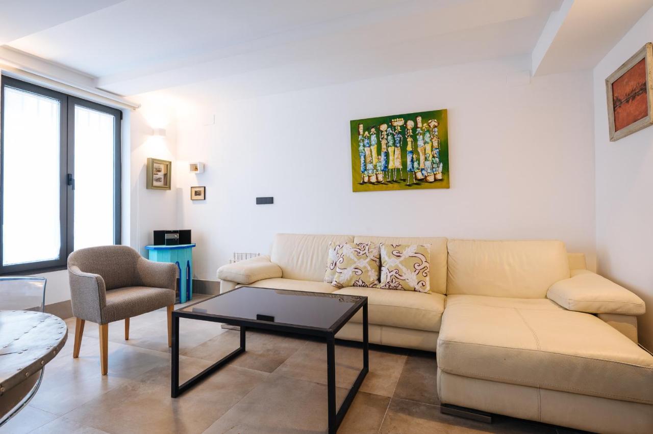 Apartamentos Montevideo 6 إشبيلية المظهر الخارجي الصورة