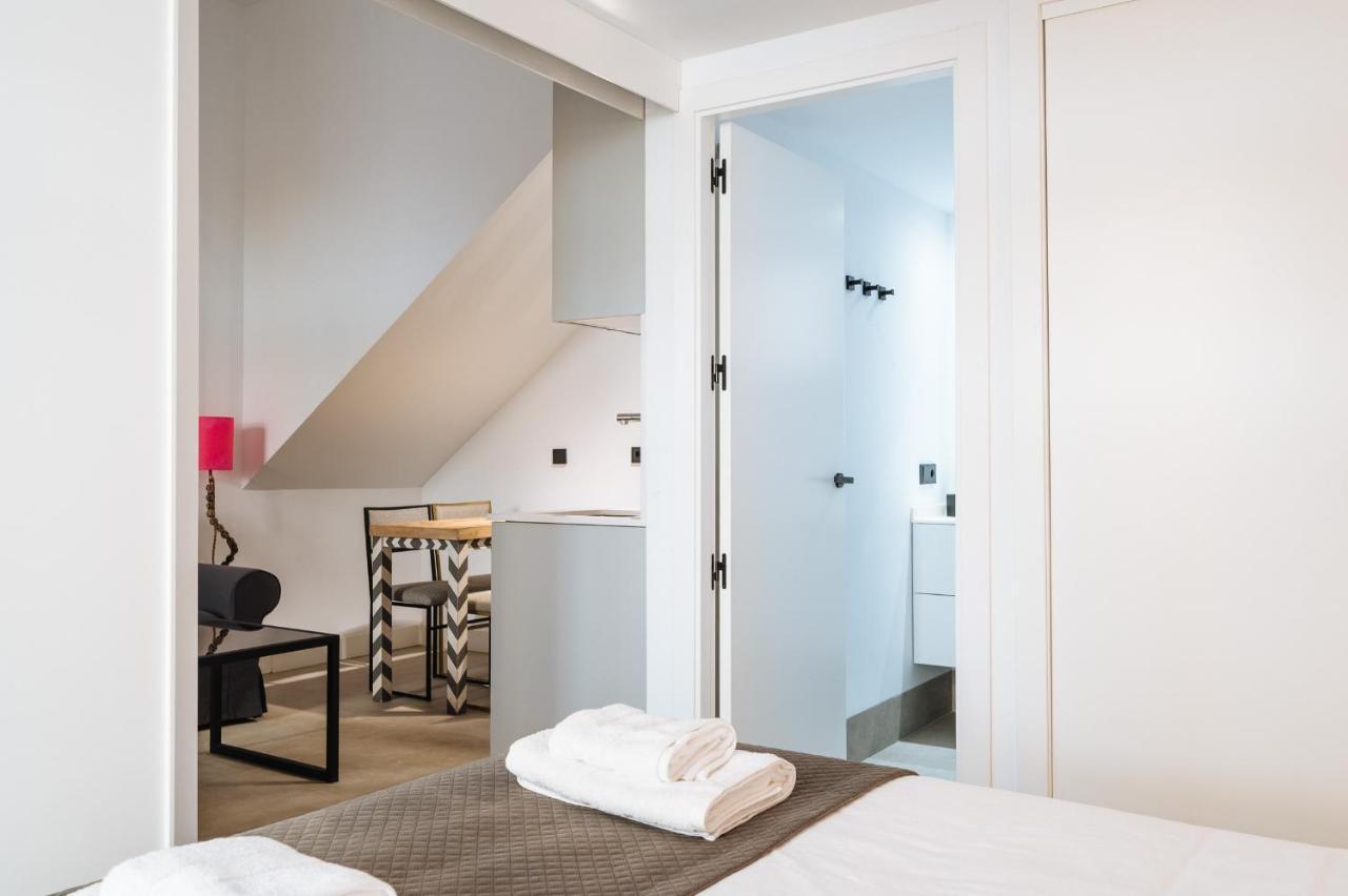 Apartamentos Montevideo 6 إشبيلية المظهر الخارجي الصورة
