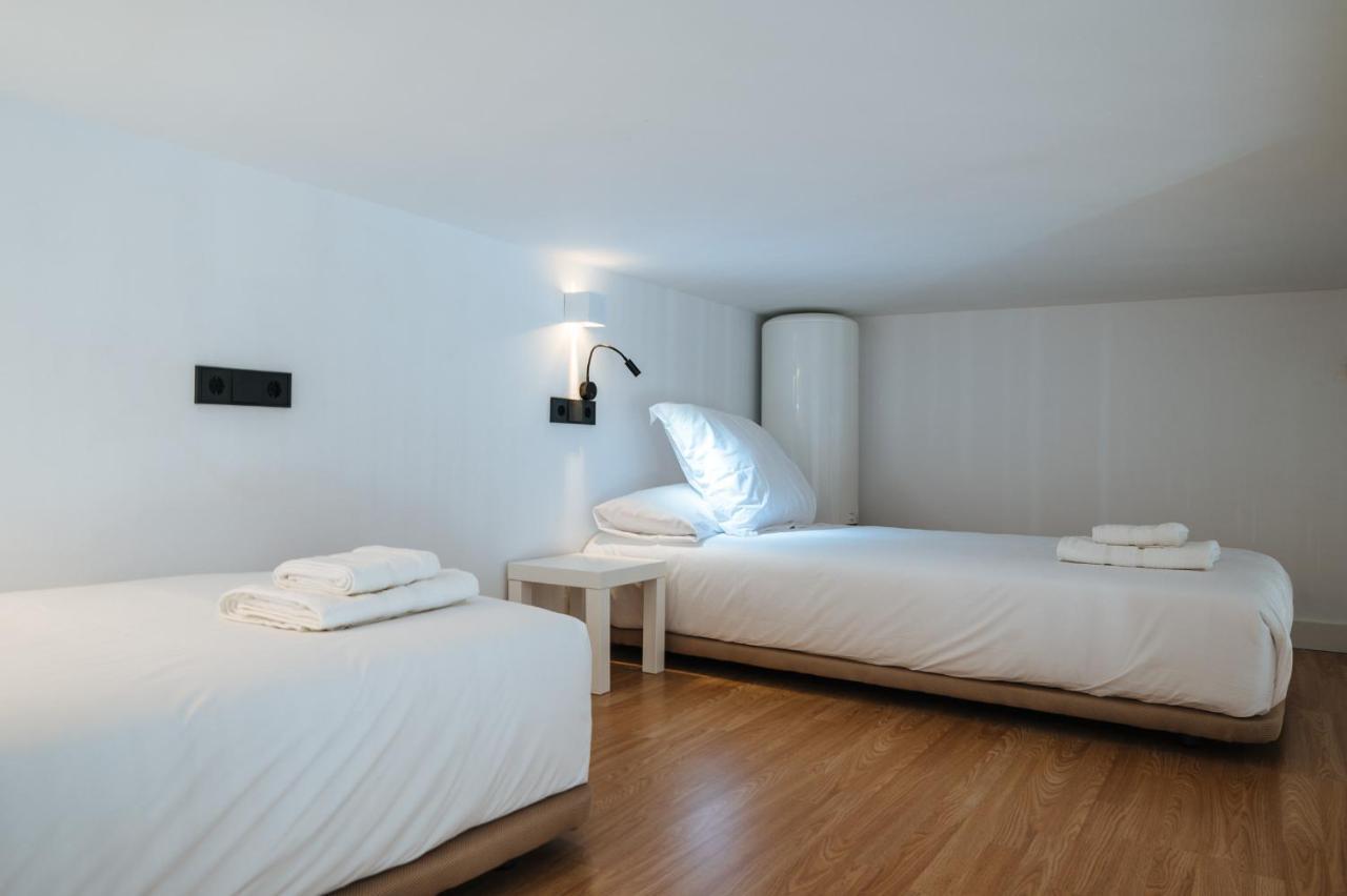 Apartamentos Montevideo 6 إشبيلية المظهر الخارجي الصورة