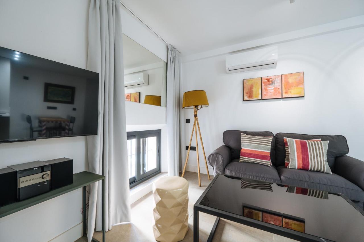 Apartamentos Montevideo 6 إشبيلية المظهر الخارجي الصورة