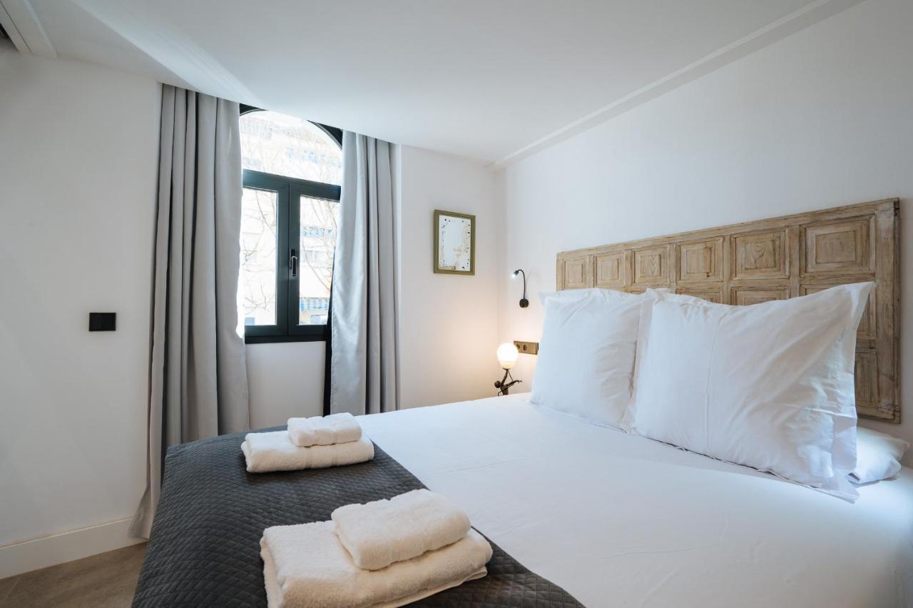 Apartamentos Montevideo 6 إشبيلية المظهر الخارجي الصورة