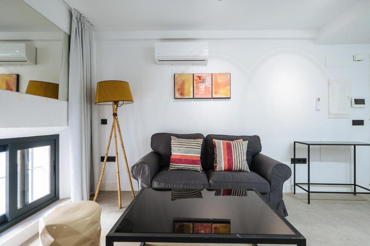 Apartamentos Montevideo 6 إشبيلية المظهر الخارجي الصورة