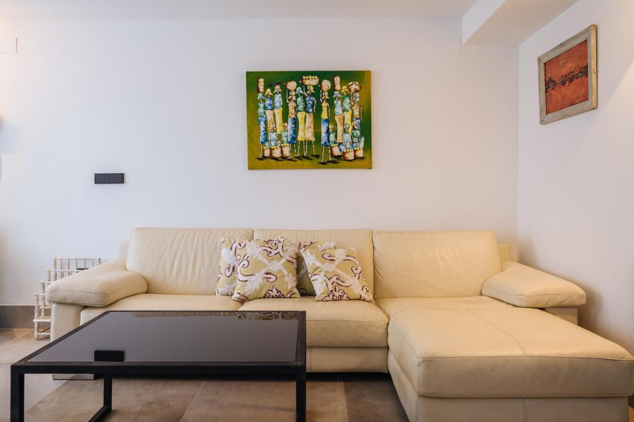 Apartamentos Montevideo 6 إشبيلية المظهر الخارجي الصورة