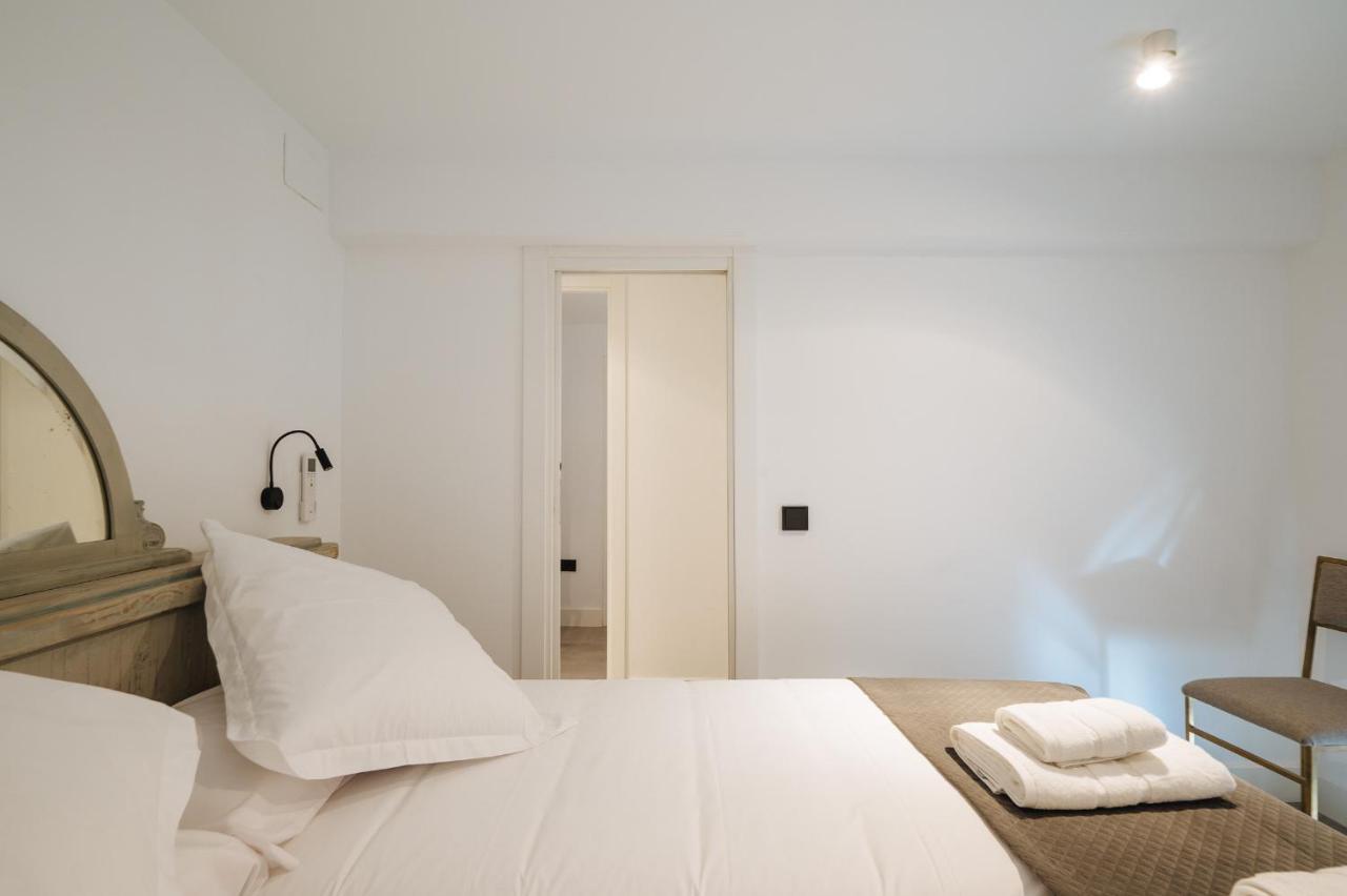 Apartamentos Montevideo 6 إشبيلية المظهر الخارجي الصورة