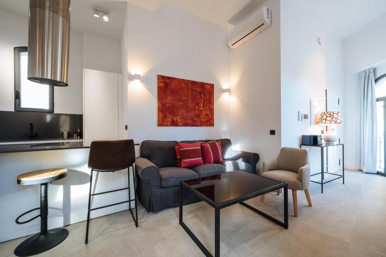 Apartamentos Montevideo 6 إشبيلية المظهر الخارجي الصورة